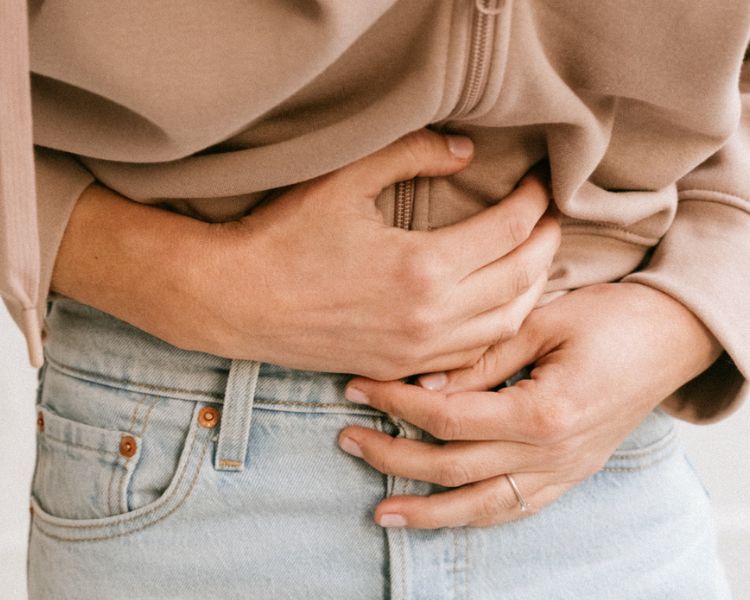 Ménopause et constipation : pourquoi ce trouble digestif est-il fréquent?