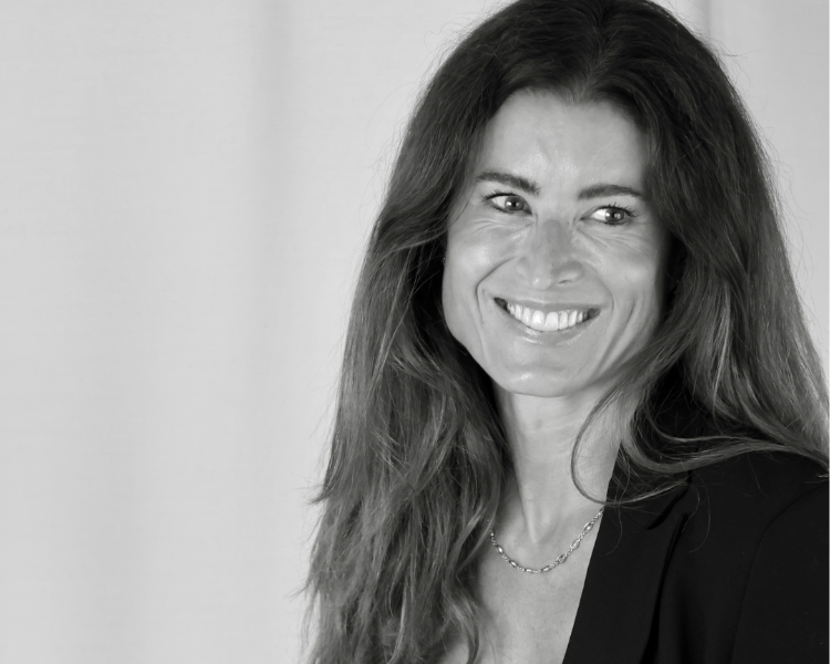 Emilie Briand, Être mère, sans cesser d’être soi.